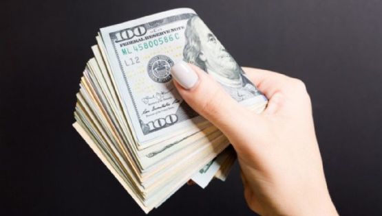 El dólar en tu bolsillo: estrategias para llevar efectivo a Estados Unidos
