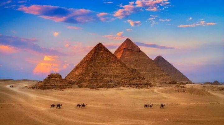 Pirámides de Giza: Portales al Pasado Faraónico de Egipto